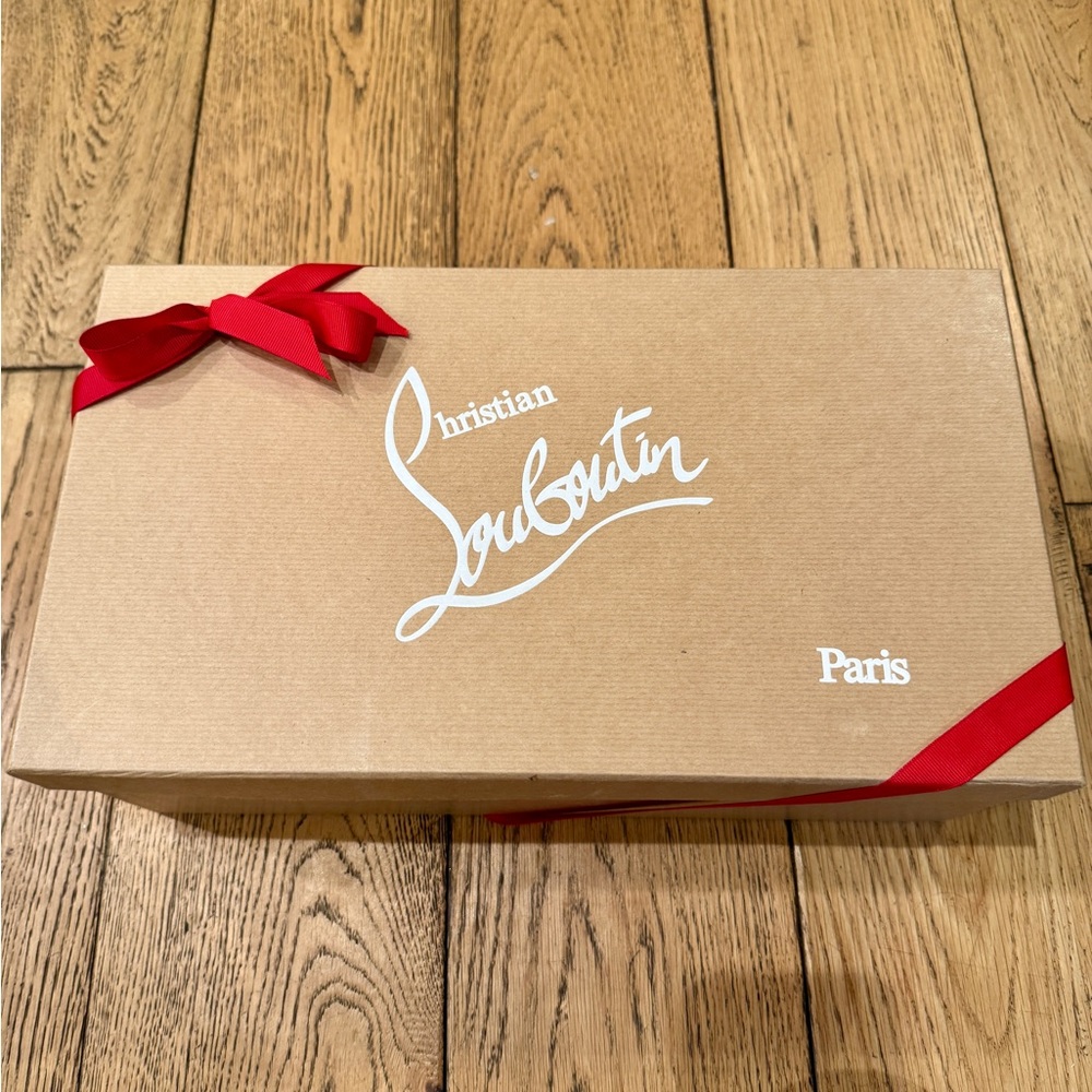 Christian Louboutin Men's Surcity Oxford Shoes - Picture 10 of 10